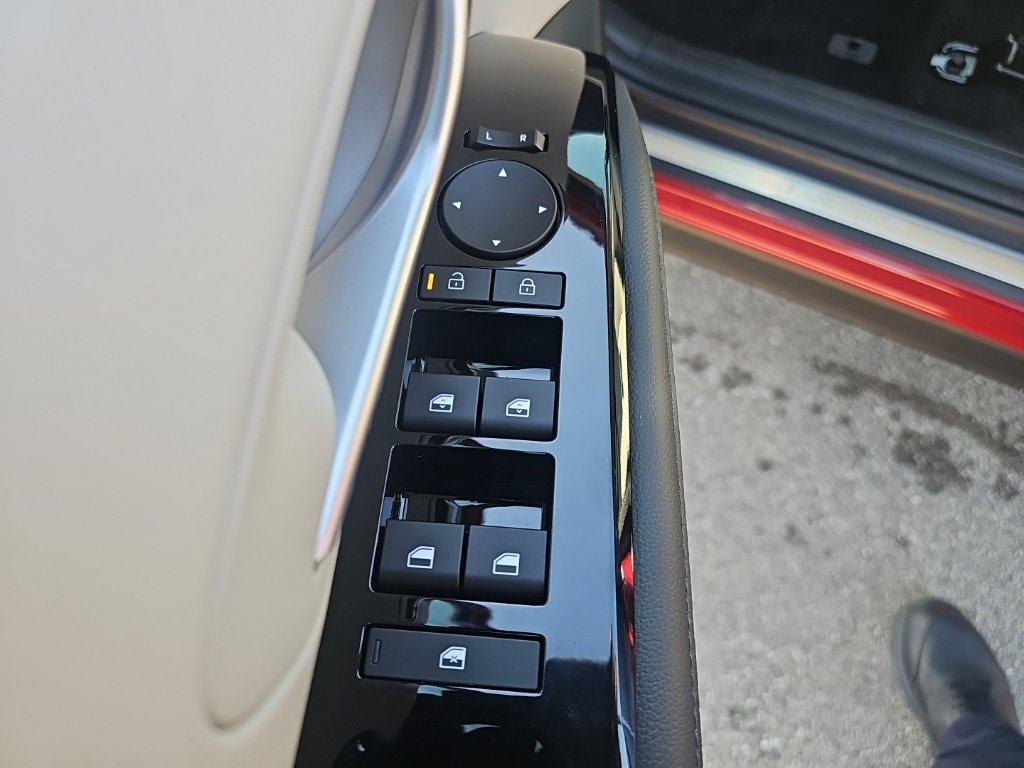 New 2026 Hyundai Tucson Limited AWD/4WD image 12