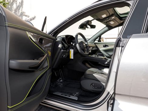 New 2026 Aston Martin DBX S image 3