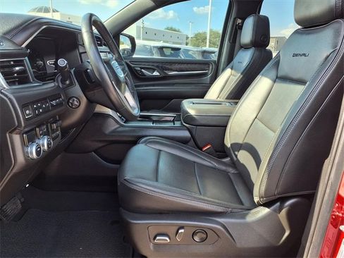 Used 2022 GMC Yukon Denali w/ Max Trailering Package image 5