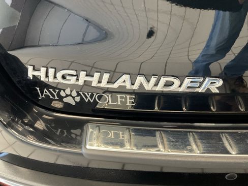 Used 2019 Toyota Highlander Limited Platinum image 26