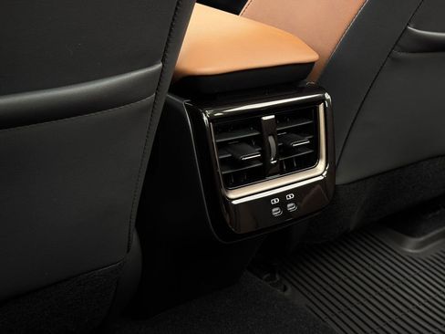New 2026 Toyota Crown Signia AWD/4WD image 32