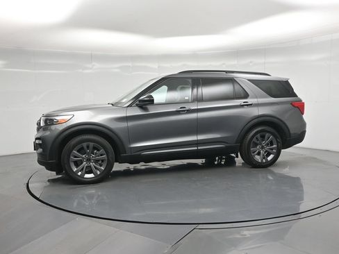Certified 2023 Ford Explorer XLT w/ Equipment Group 202A RWD image 28