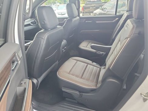Certified 2026 GMC Acadia Denali Ultimate AWD/4WD image 24