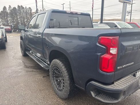 Used 2021 Chevrolet Silverado 1500 High Country w/ Technology Package image 7