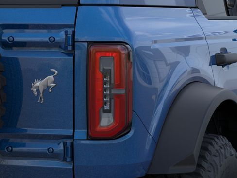 New 2026 Ford Bronco Badlands w/ Sasquatch Package AWD/4WD image 23