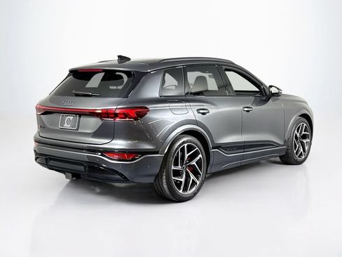Used 2025 Audi SQ6 e-tron Prestige w/ 21" Black Optic Wheel Package AWD/4WD image 5