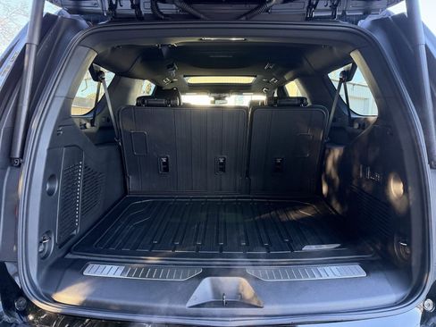 New 2025 GMC Yukon XL Denali w/ Sun & Power Step Package image 38