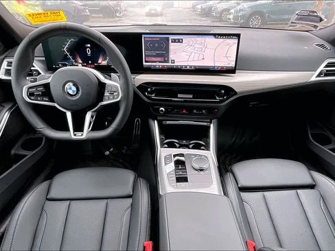 Used 2026 BMW 330i Sedan w/ M Sport Package image 16