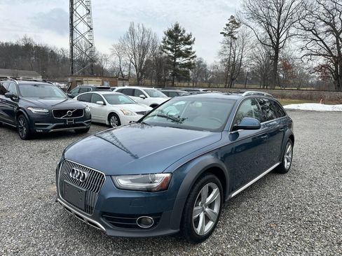 Used 2016 Audi A4 Premium Plus w/ Technology Package image 1
