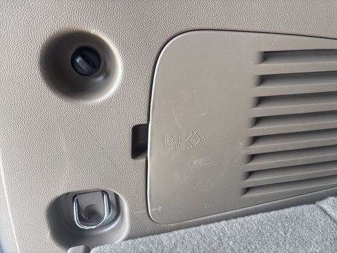 Used 2019 Chevrolet Tahoe LT image 17