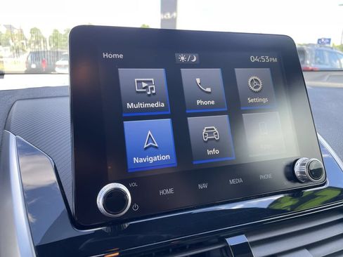 Used 2023 Mitsubishi Eclipse Cross AWD image 11