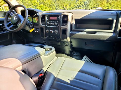 Used 2018 RAM 3500 Tradesman w/ Chrome Appearance Group image 41