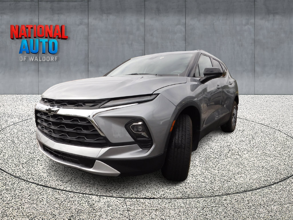 Used 2024 Chevrolet Blazer LT w/ Convenience Package FWD image 4