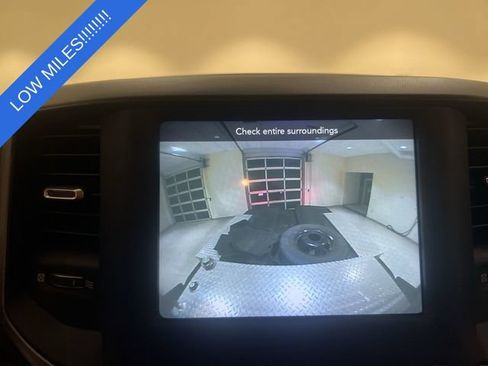 Used 2020 RAM 3500 Tradesman w/ Chrome Appearance Group RWD image 13