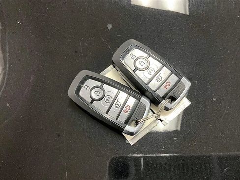 Certified 2023 Ford Escape ST-Line w/ Tech Pack #1 image 9