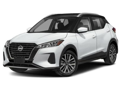 Used 2023 Nissan Kicks SV