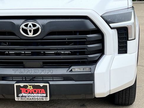 Used 2024 Toyota Tundra SR5 w/ SR5 Premium Package AWD/4WD image 8