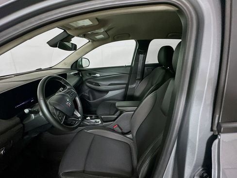 Used 2025 Buick Encore GX Preferred AWD/4WD image 13