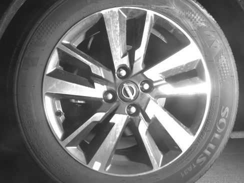 Used 2025 Nissan Versa SV FWD image 12