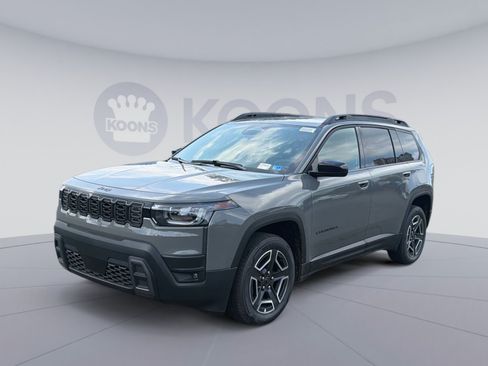 New 2026 Jeep Cherokee Laredo AWD/4WD image 1