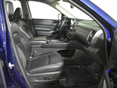 Used 2022 Nissan Pathfinder SL w/ SL Black Package AWD/4WD image 41