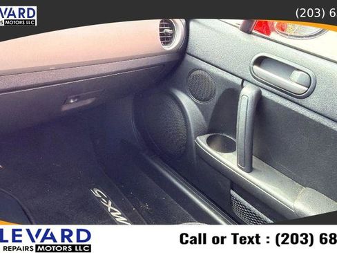 Used 2010 MAZDA MX-5 Miata Sport RWD image 13