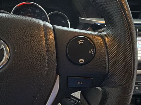 Used 2014 Toyota Corolla LE FWD image 17