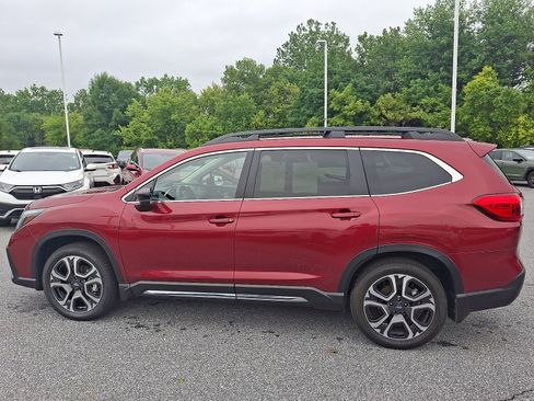 Certified 2025 Subaru Ascent Limited AWD/4WD image 7