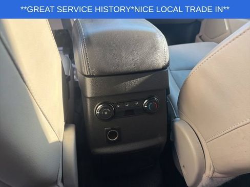 Used 2015 Ford Explorer XLT w/ Equipment Group 202B AWD/4WD image 21