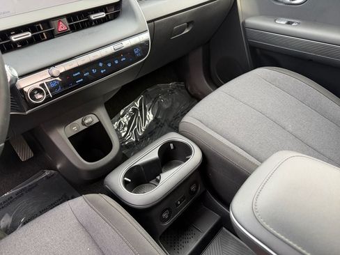 Certified 2024 Hyundai Ioniq 5 SEL RWD image 18