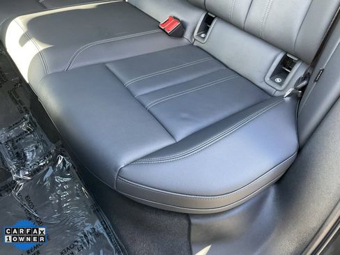 Used 2025 Audi Q6 e-tron Premium w/ Convenience Package image 29