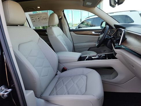 New 2026 Volkswagen Atlas SE image 15