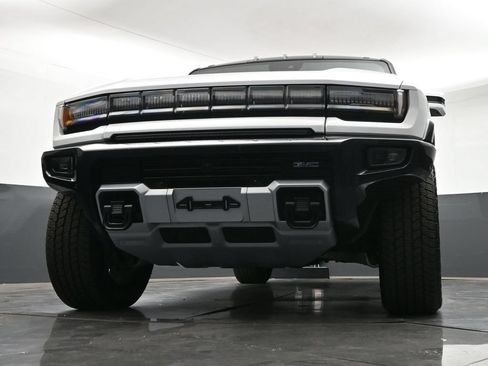Certified 2025 GMC Hummer EV 2X AWD/4WD image 30