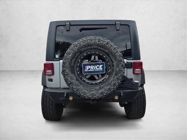 Used 2014 Jeep Wrangler Unlimited Rubicon w/ Connectivity Group AWD/4WD image 6