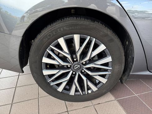 Used 2026 Nissan Altima 2.5 SV FWD image 30