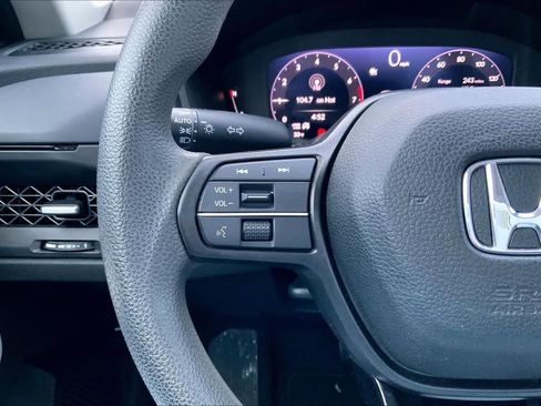 Used 2023 Honda Accord EX image 24