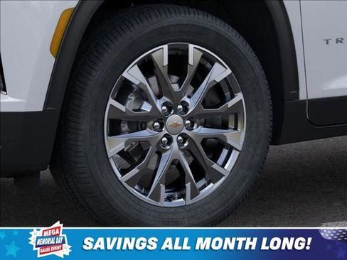 New 2026 Chevrolet Traverse LT w/ Sun and Wheel Package AWD/4WD image 9