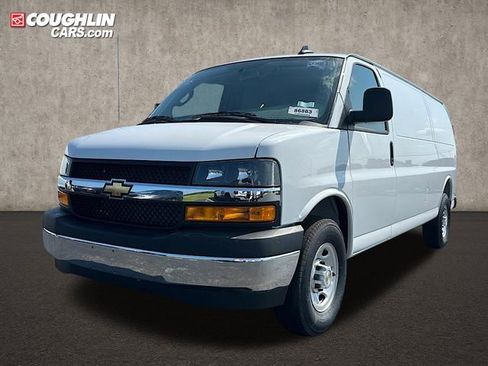 New 2025 Chevrolet Express 3500 Work Van w/ Driver Convenience Package image 3