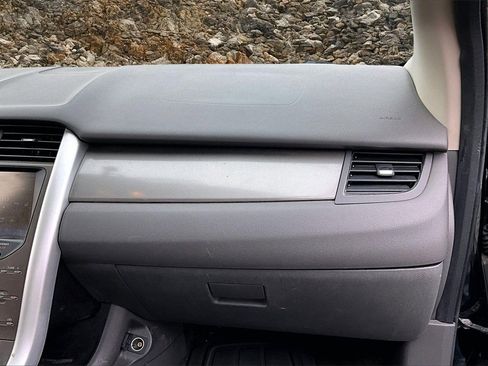 Used 2013 Ford Edge SEL image 15