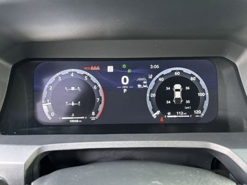 Used 2025 Toyota Tacoma TRD Off-Road image 26