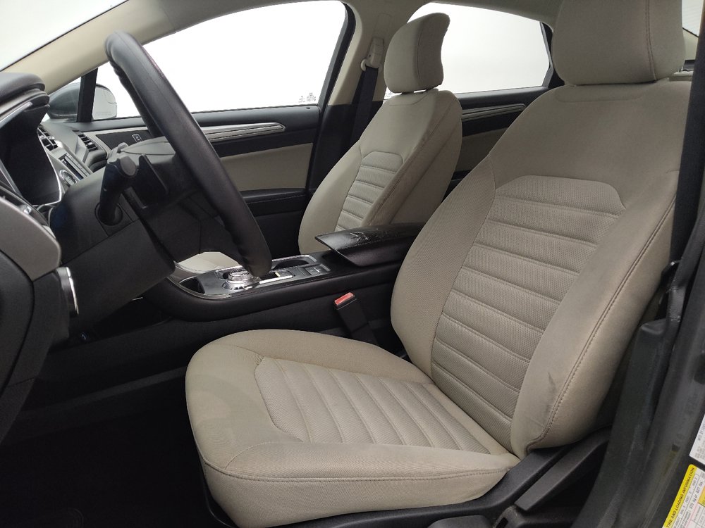 Used 2018 Ford Fusion S FWD image 17