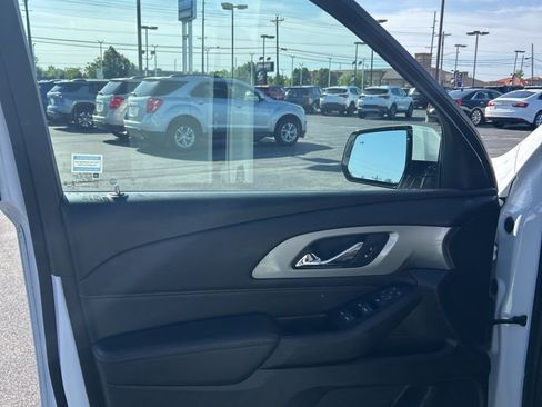Used 2019 Chevrolet Traverse LT AWD/4WD image 24