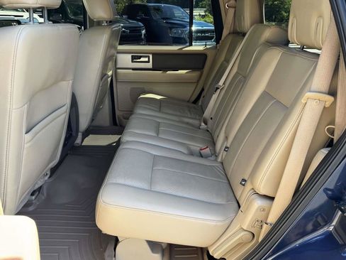 Used 2013 Ford Expedition XLT AWD/4WD image 18