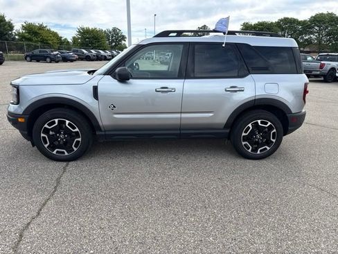 Certified 2023 Ford Bronco Sport Outer Banks w/ Tech Package AWD/4WD image 3