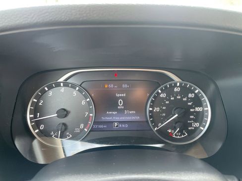 Used 2022 Nissan Frontier SV image 25