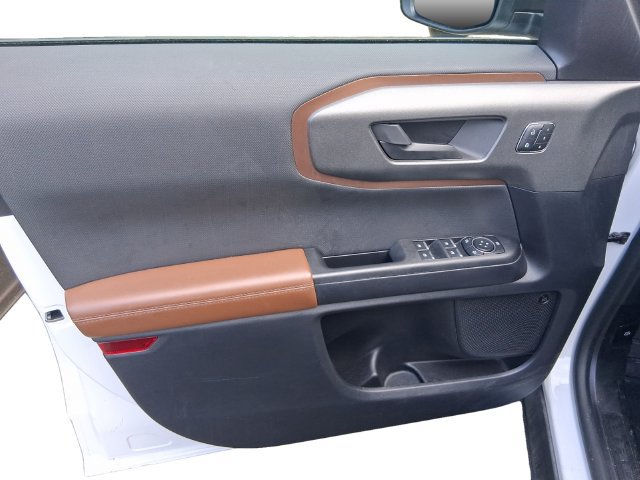 Used 2025 Ford Bronco Sport Outer Banks w/ Outer Banks Tech Package+ AWD/4WD image 8