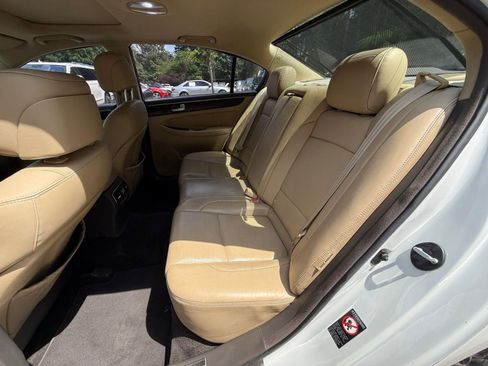 Used 2012 Hyundai Genesis 3.8 w/ Premium Pkg RWD image 29