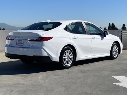 Certified 2025 Toyota Camry LE image 3