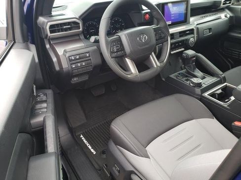 New 2025 Toyota Tacoma TRD Off-Road image 9