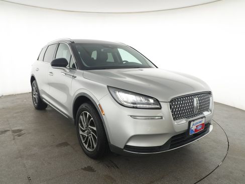 Used 2020 Lincoln Corsair FWD w/ Equipment Group 101A image 3